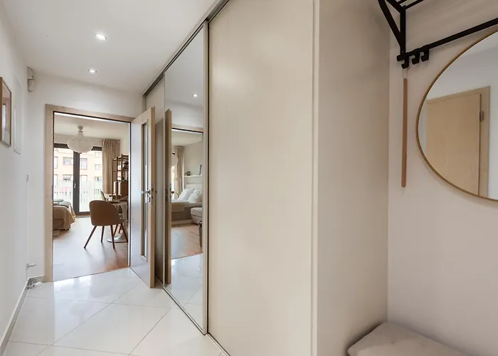 Апартаменты Stylish And Comfortable *